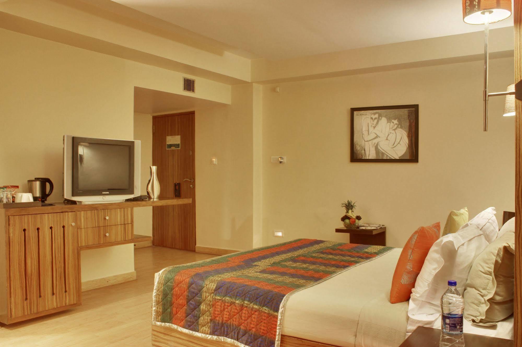 ​Justa Hyderabad Hotel Exterior photo